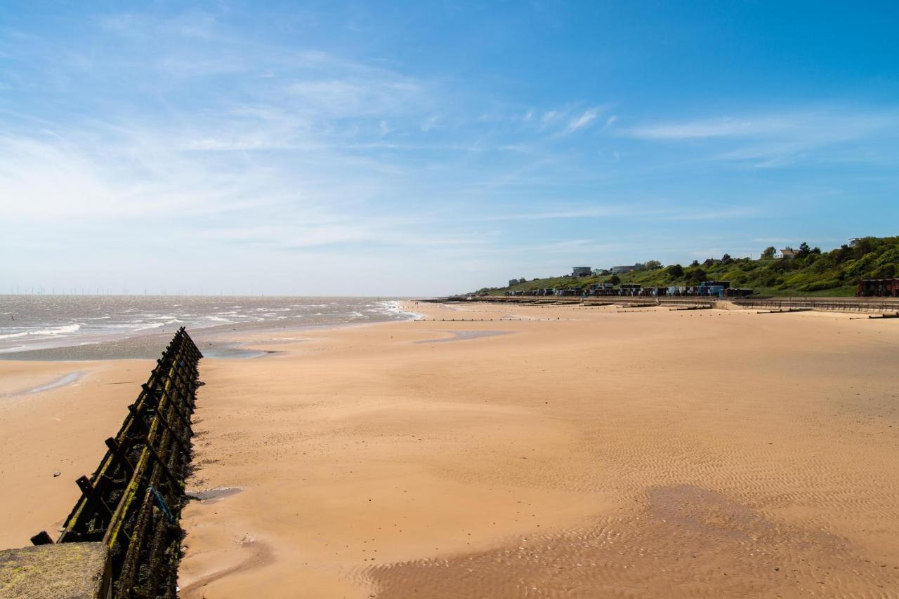 Superb 6 Berth Caravan At St Osyth Beach, Near Clacton-On-Sea Ref 28008Mc Clacton-on-Sea Exterior foto