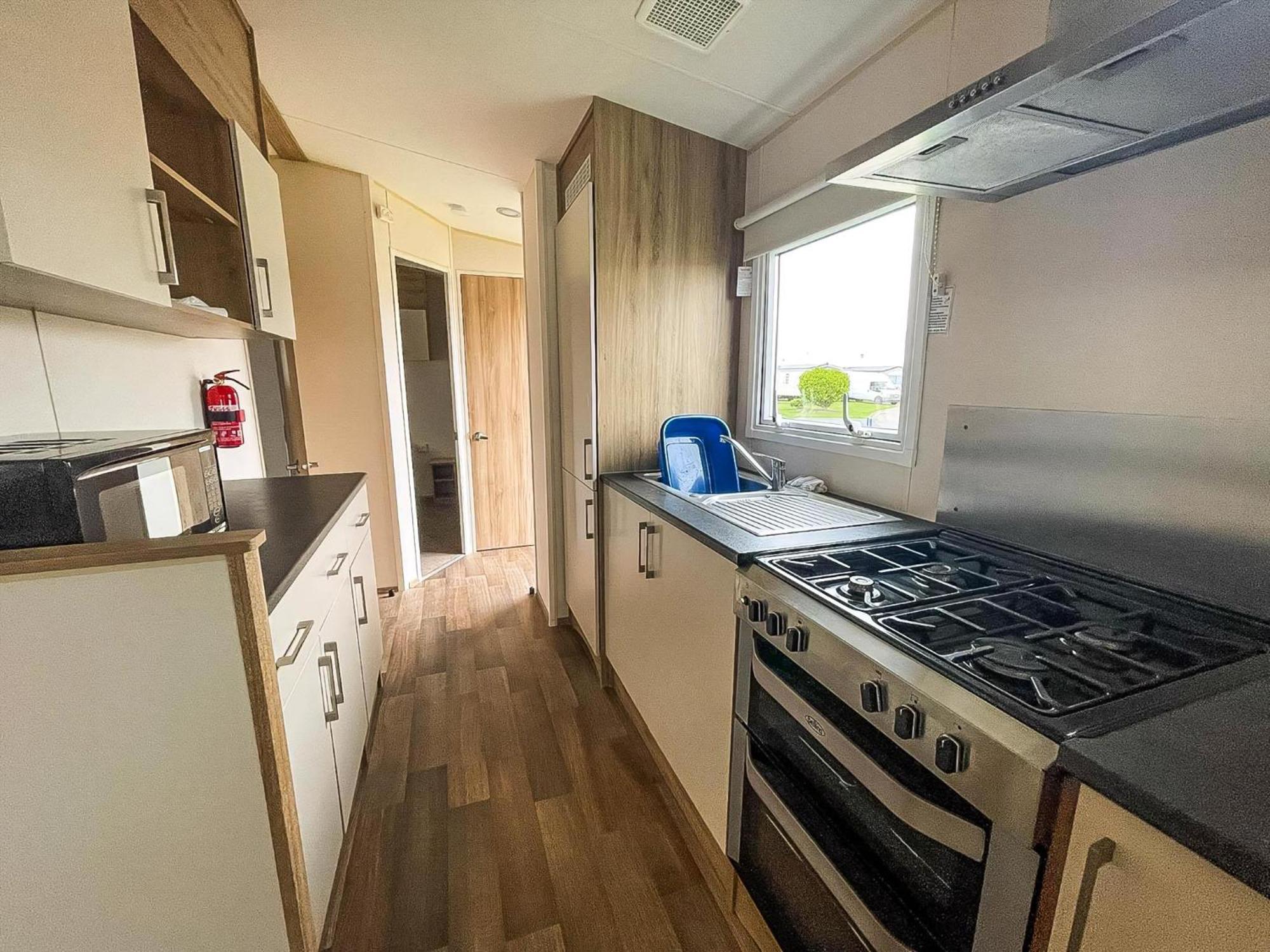 Superb 6 Berth Caravan At St Osyth Beach, Near Clacton-On-Sea Ref 28008Mc Clacton-on-Sea Exterior foto